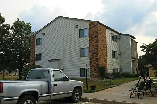 Indian Country Apartments Photo 1