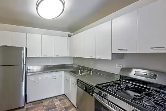 Merrill House Apartments Photo 2