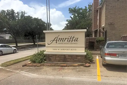 Amritta Apartment Homes Photo 2
