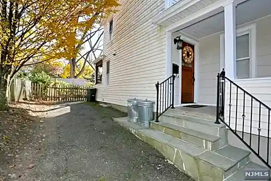 461 S Broad St Photo 2
