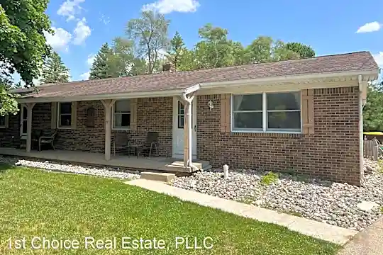 5716 Ridgeway Drive Photo 1