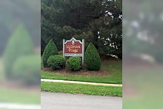 Idyllbrook Village Photo 2