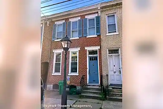 38 E North St Photo 1