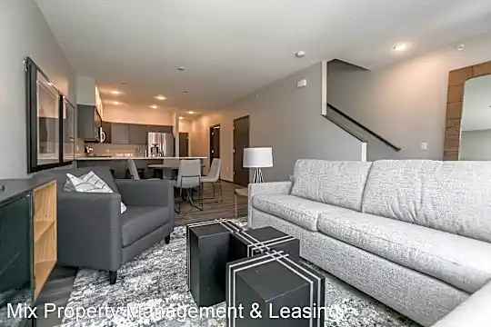 415 2nd Ave SW Photo 1