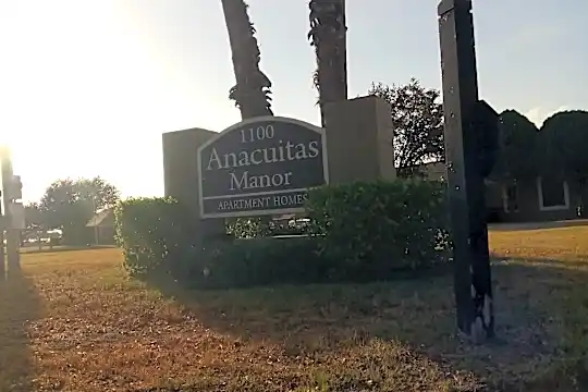 Anaquitas Manor Photo 2