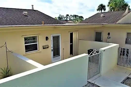 744 Joel Blvd Photo 1