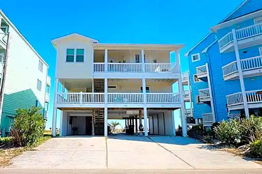 1514 Carolina Beach Ave N #1 Photo 1