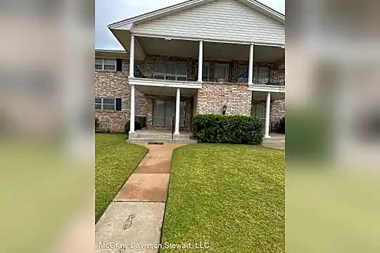 2312 Indian Dr Photo 1