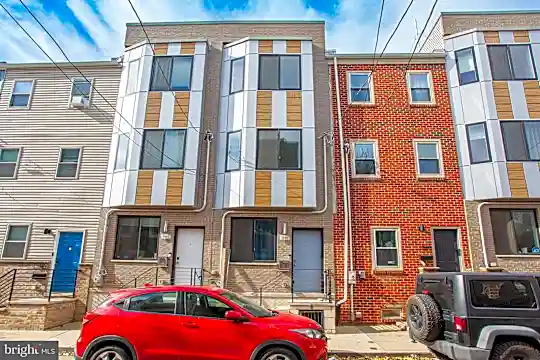 2146 N Fairhill St #2 Photo 2