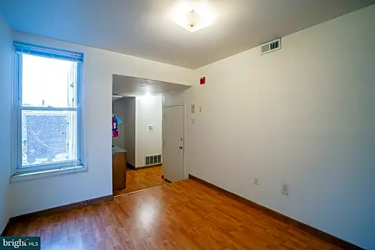 503 N 40th St #3 Photo 2