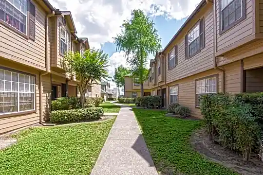 Creekstone Ranch Apartments Photo 1
