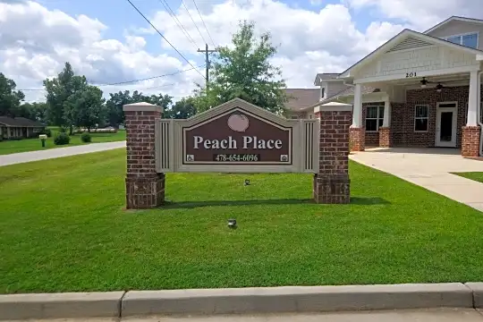 Peach Place Apartments Photo 2