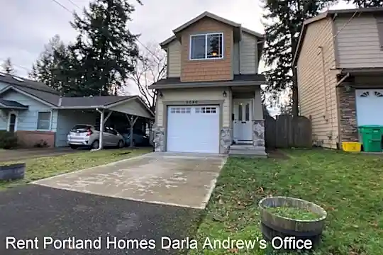 6046 SE Malden St Photo 1
