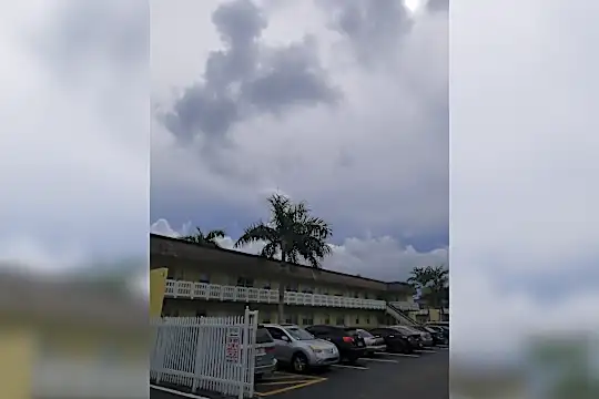 Canterbury Palms Photo 1