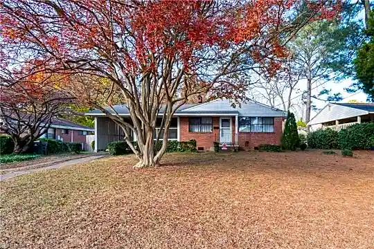 2520 Dominion Ave Photo 1