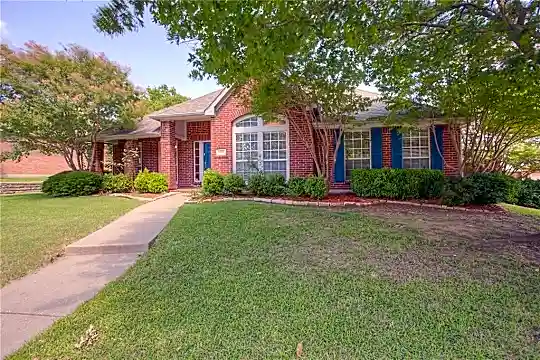 10700 Briar Brook Ln Photo 1