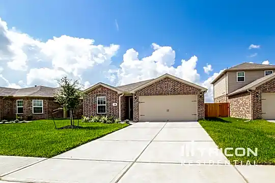 316 Summer Horse Drive Photo 1