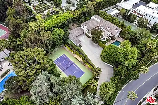 661 Doheny Rd Photo 1