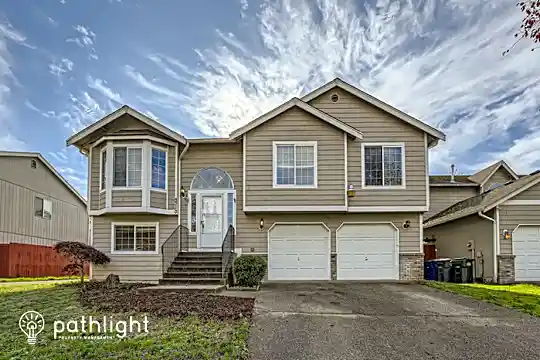5710 208th St Ct E Photo 1