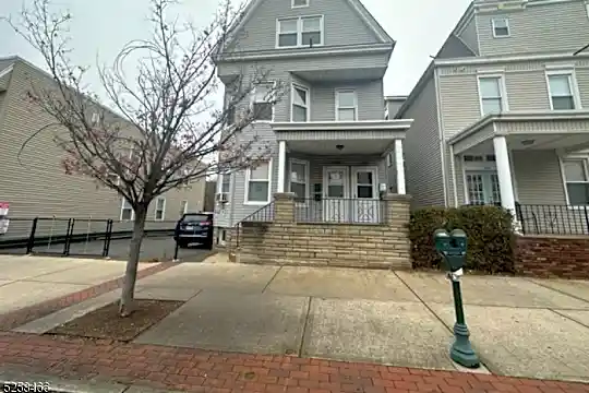 159 Kearny Ave Photo 1