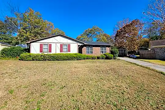 2703 Lambert Ct Photo 1