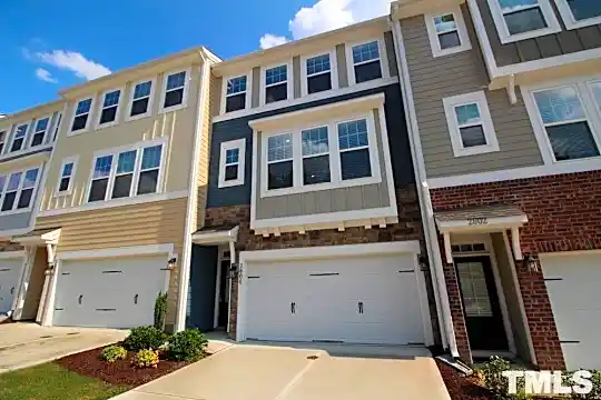 2804 Dallas Valley Ln Photo 1