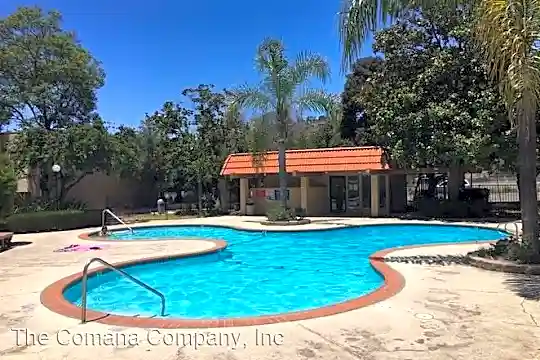 6811 Alvarado Rd Photo 2