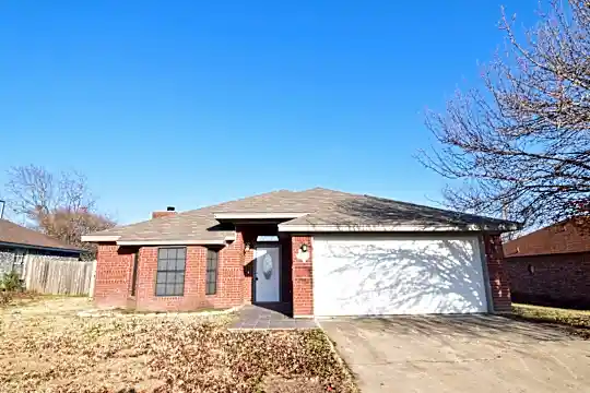 3831 Oak Valley Dr Photo 1