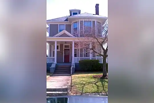 337 W Main St Photo 2