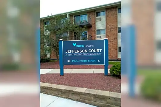 Jefferson Court Apartments Photo 2
