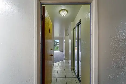 2535 College Ave Photo 2