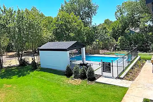 B-Pool.jpg