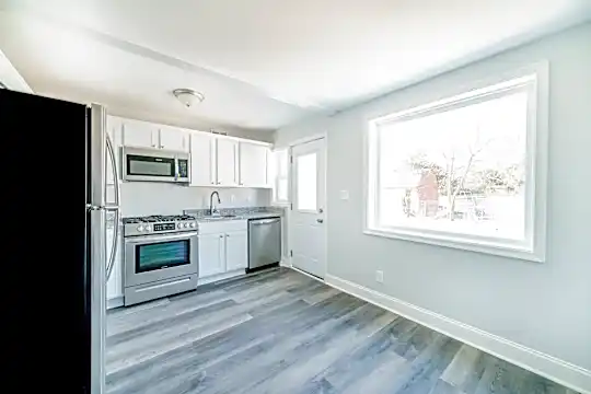 7020 Belclare Rd Photo 2
