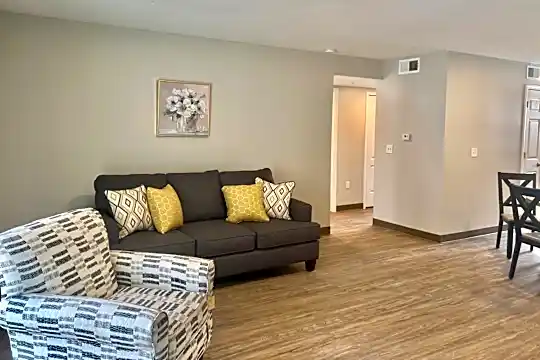435 7th St #102 Photo 2