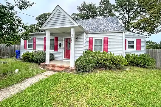 3559 Brest Avenue Photo 2