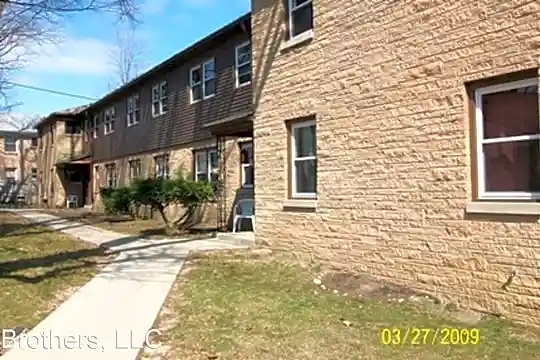 3400 N Gordon Pl Photo 1