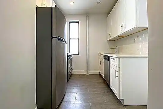 539 W 156th St Photo 2