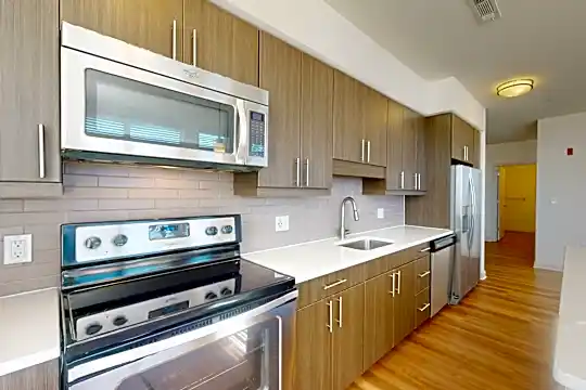 36 River St Photo 2