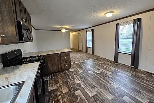 46000 Geddes Rd #217 Photo 2
