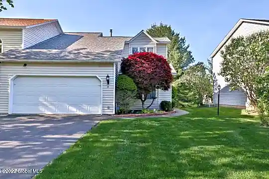 8 Ashwood Ct Photo 2