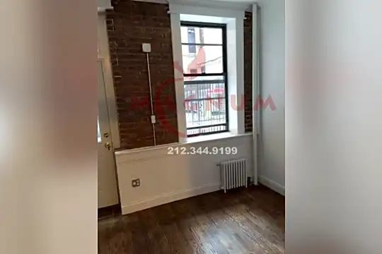 15 Essex St Photo 1