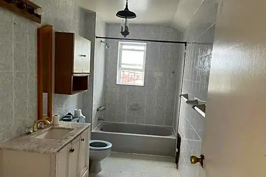 33 Crosby Ave #2 Photo 2