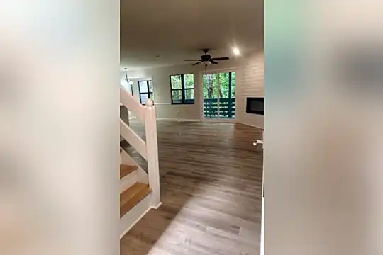 100 Villa Dr Photo 1