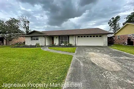 1511 Diane Dr Photo 1