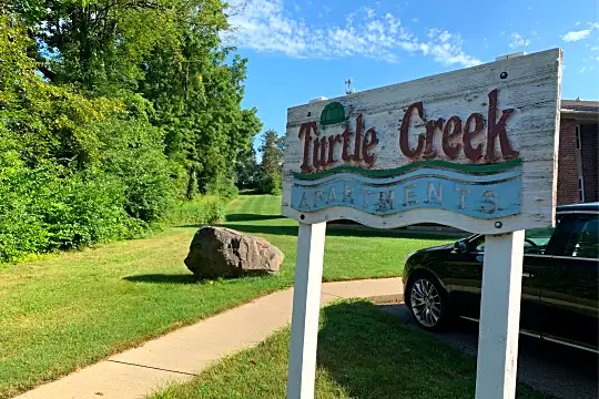 Turtle Creek Apartments Photo 2