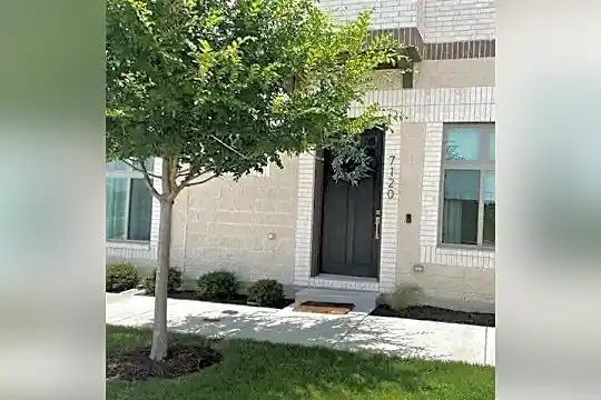 7120 Wessex Ct Photo 1