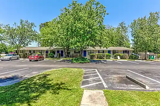 Forest Ridge Apartments Photo 1