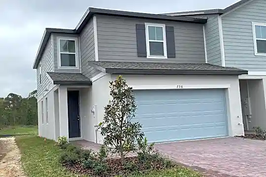 798 Legacy Dr Photo 2