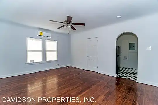 152 Harrigan Ct Photo 2