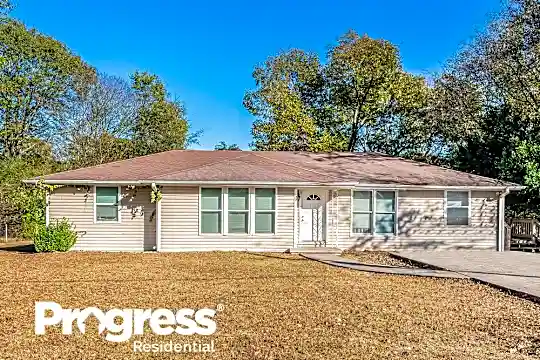 2237 2nd Street NE Photo 1